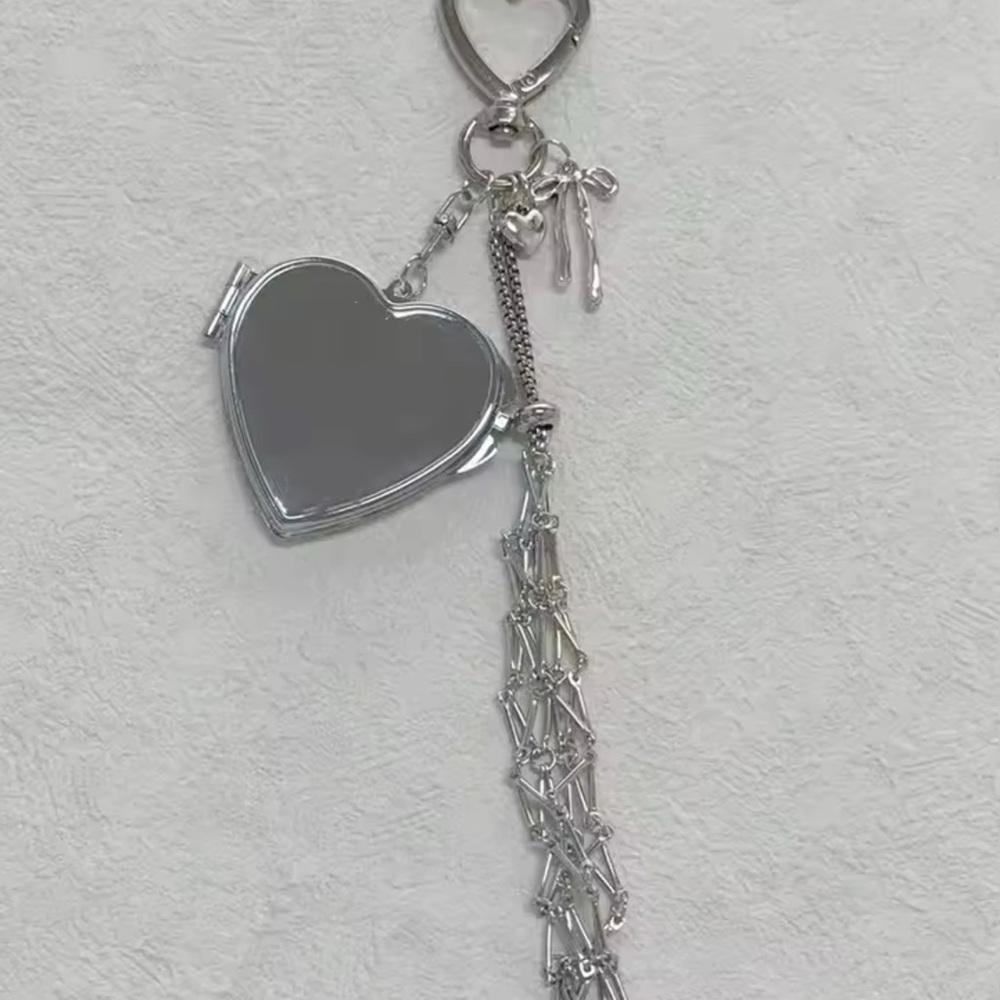 Zara Silver Heart Mirror & Lipstick Charm Keychain - Picture 2 of 4